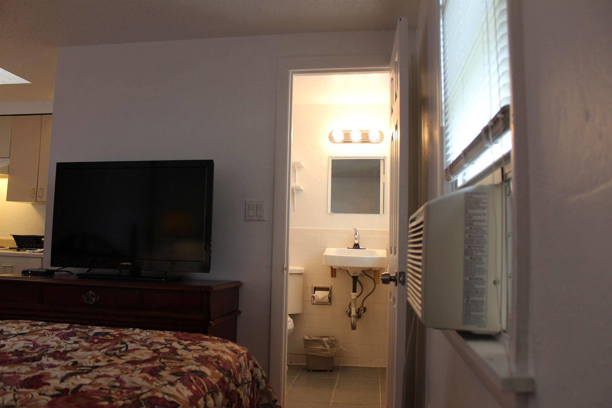 Oceanside Motel Pelabuhan Dennis Luaran gambar